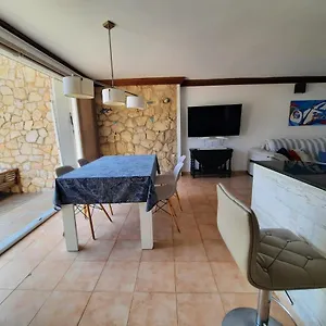 https://apartamento-el-crancs.catalonia-hotels.com